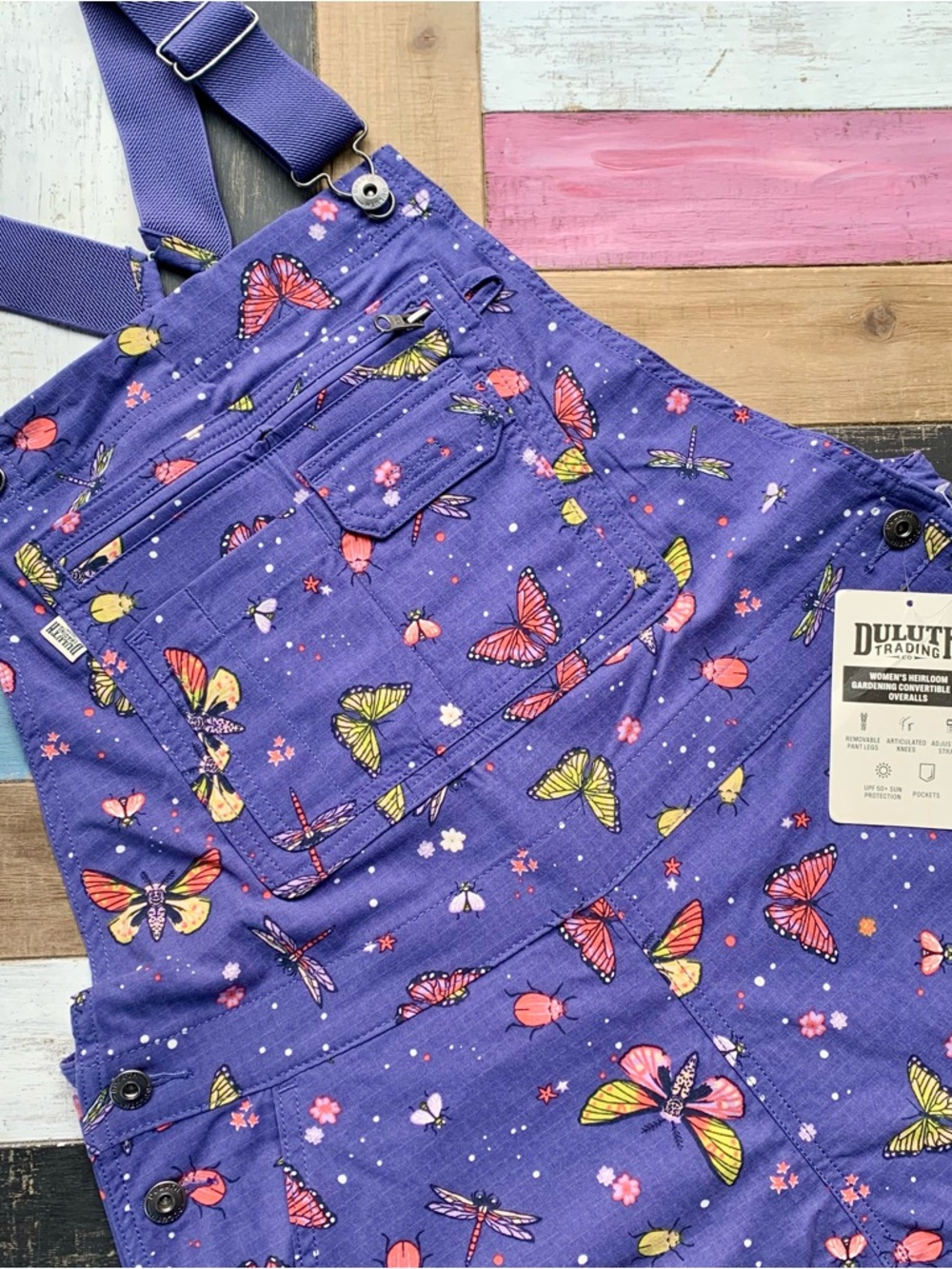 NWT Duluth Medium Heirloom Gardening Convertible Overalls Indigo Backyard Bugs - Picture 8 of 11